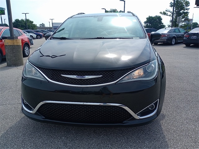 Used 2019 Chrysler Pacifica Touring L with VIN 2C4RC1BG6KR613165 for sale in Evansville, IN