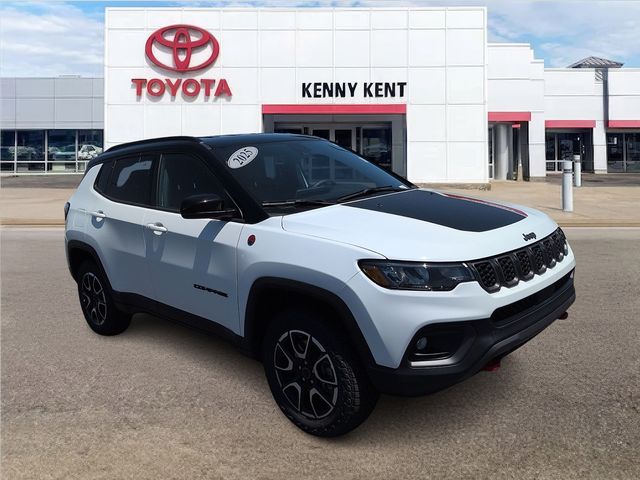 2025 Jeep Compass Trailhawk 4X4's photo