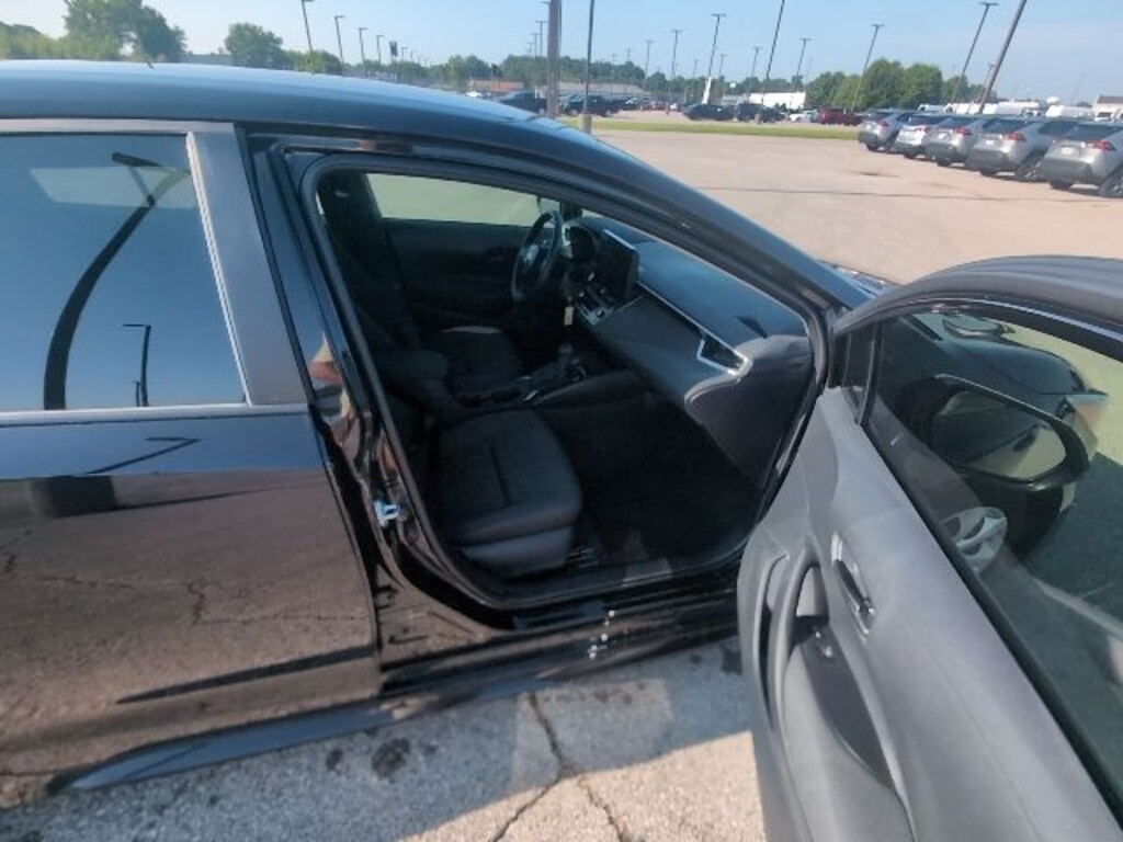 Used 2025 Toyota Corolla LE Sedan