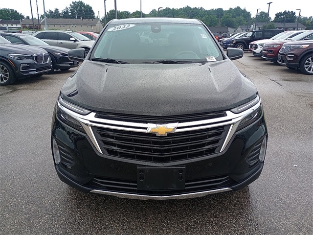 Used 2022 Chevrolet Equinox LT with VIN 3GNAXKEV8NL223159 for sale in Evansville, IN