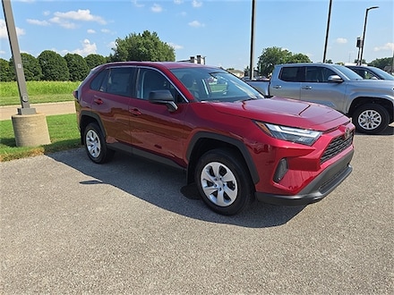 2025 Toyota RAV4 LE SUV