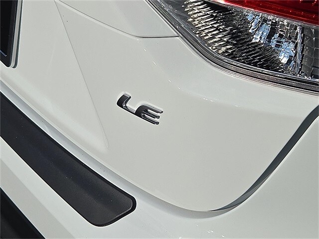 2026 Toyota Corolla LE photo 4