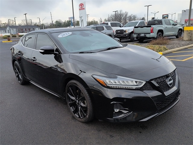 2023 Nissan Maxima SR