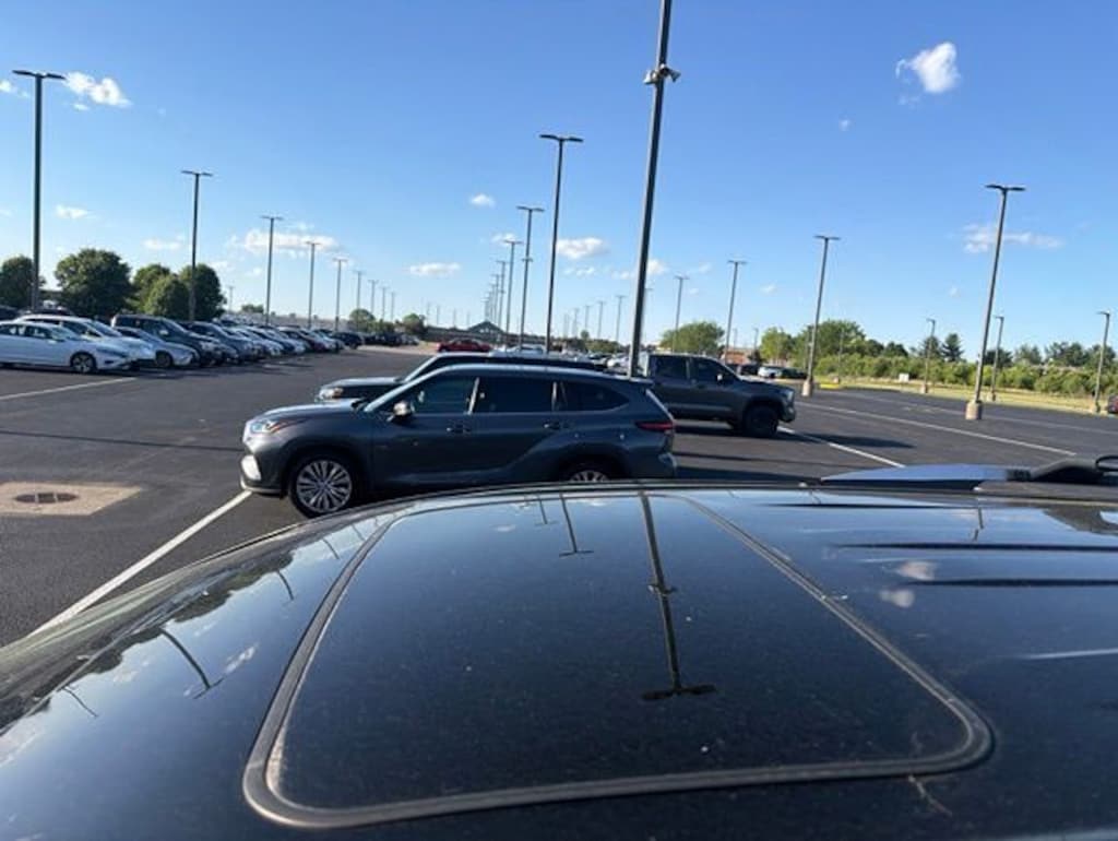 Used 2022 Toyota Sienna Limited Van Passenger Van