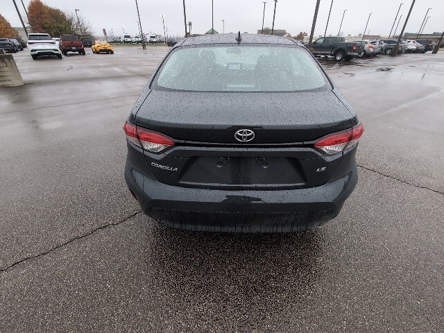 2025 Toyota Corolla LE photo 4