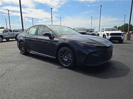 2025 Toyota Camry SE Sedan