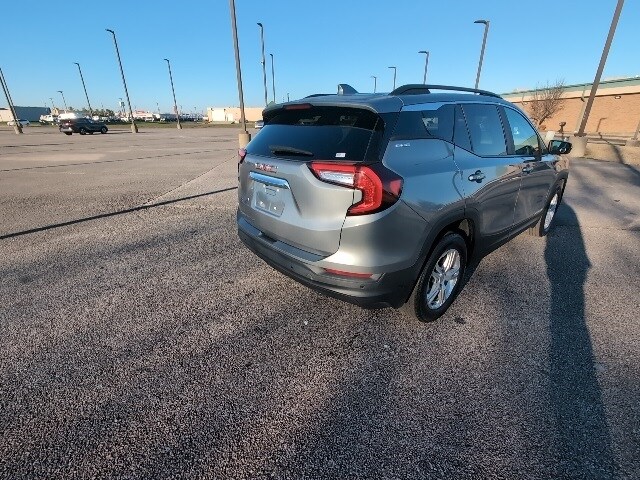 2023 Gmc Terrain SLE photo 2