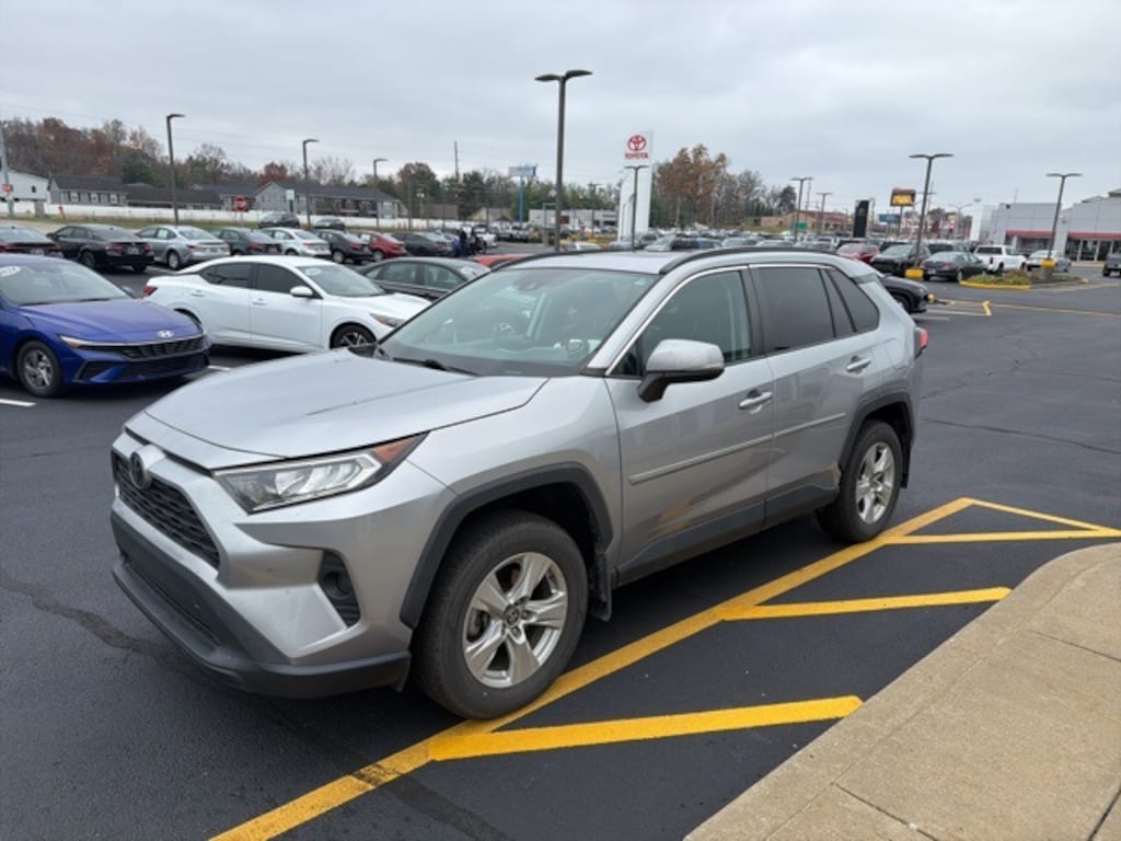 Used 2021 Toyota RAV4 XLE SUV