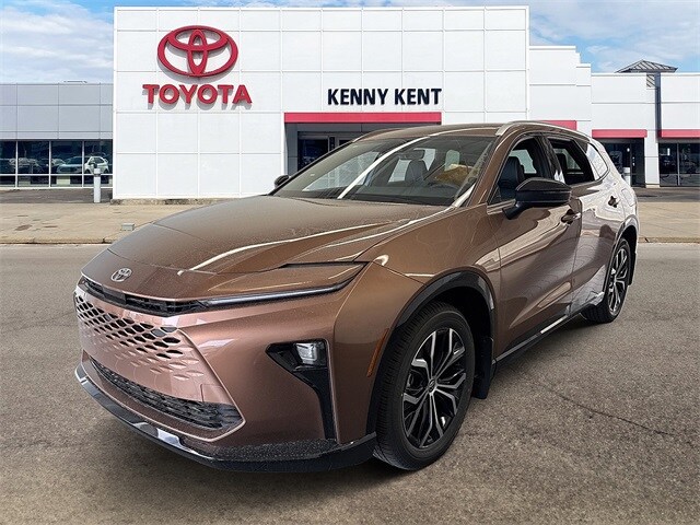 2025 Toyota Crown Signia Limited photo 2