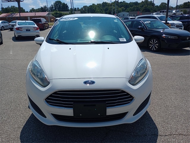 Used 2019 Ford Fiesta SE with VIN 3FADP4EJ4KM155629 for sale in Evansville, IN