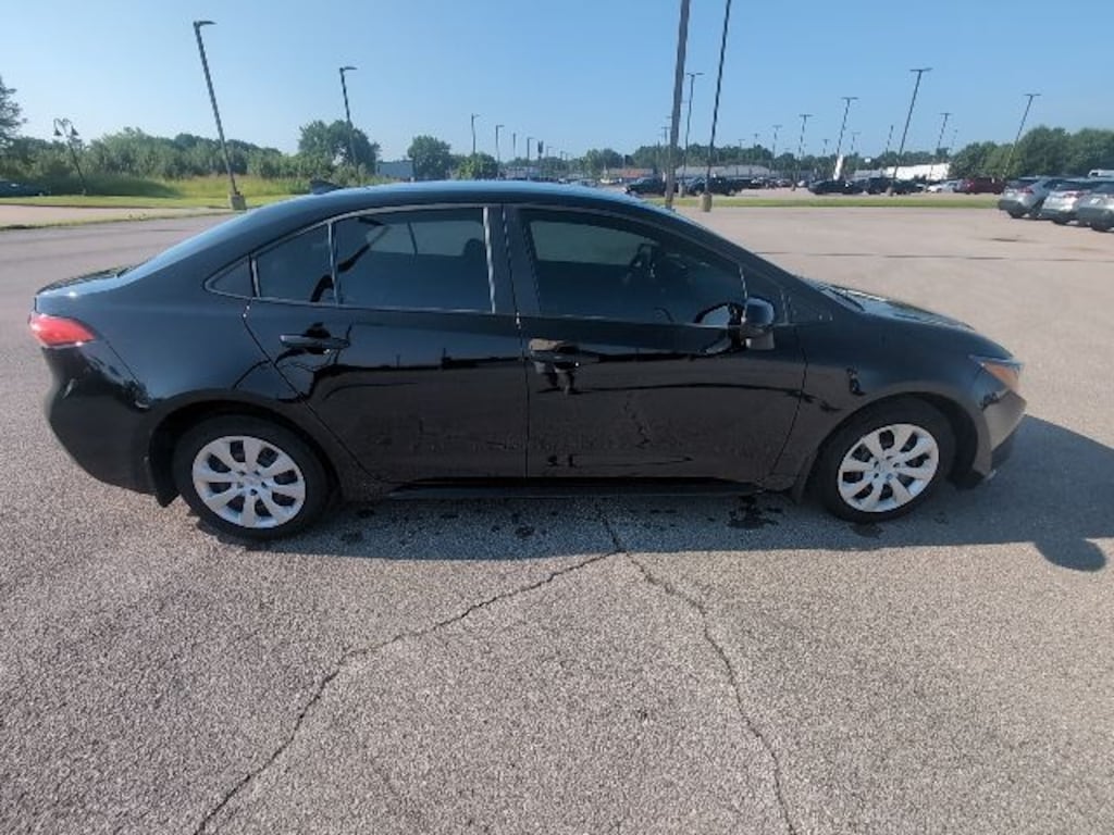 Used 2025 Toyota Corolla LE Sedan