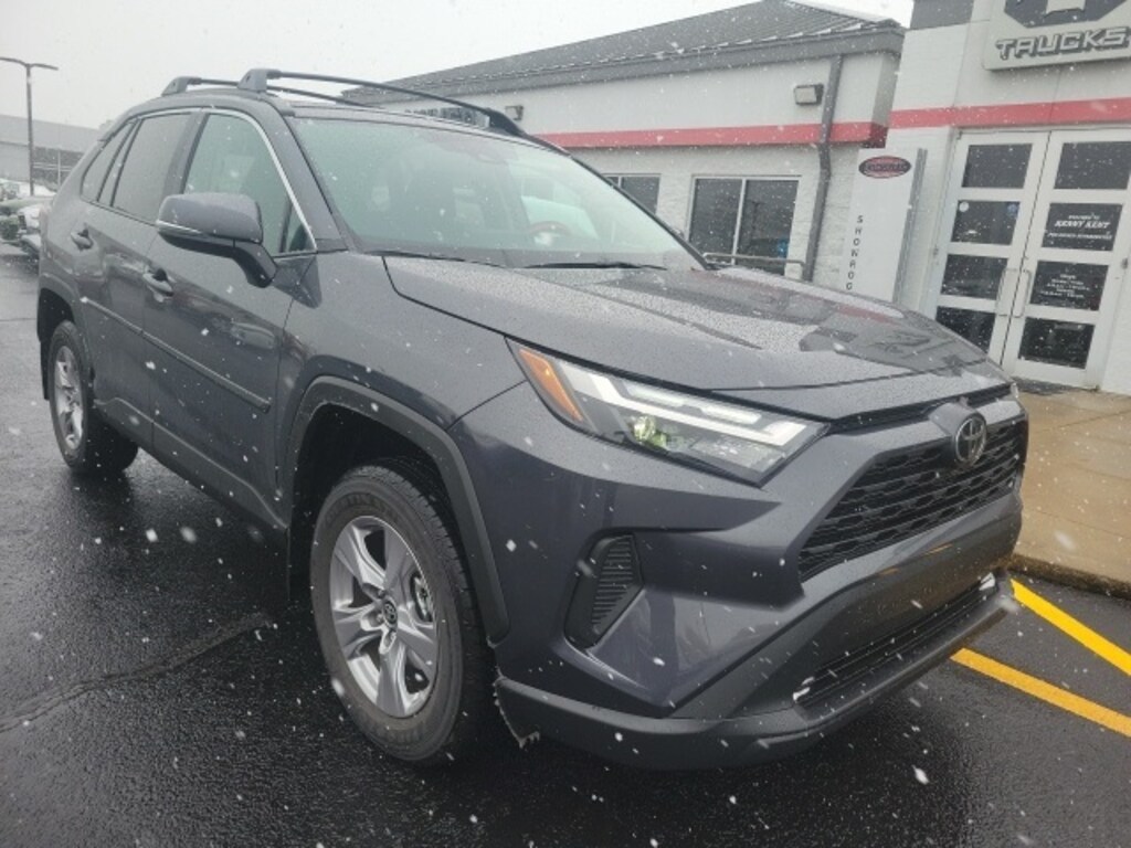 Used 2025 Toyota RAV4 XLE SUV