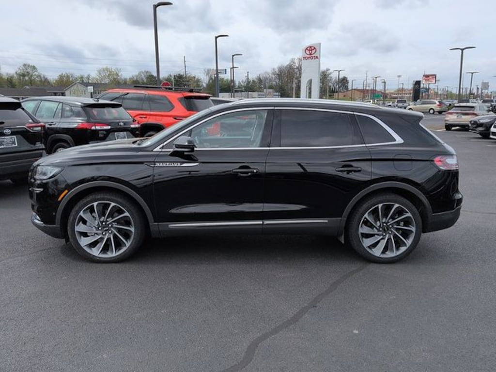 Used 2022 Lincoln Nautilus Reserve SUV