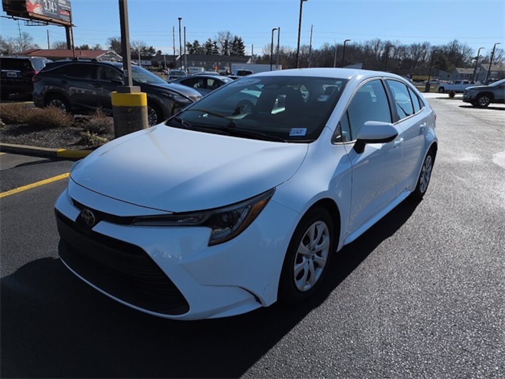 Certified 2025 Toyota Corolla LE Sedan