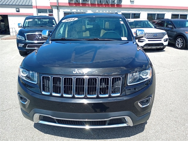 Used 2014 Jeep Grand Cherokee Limited with VIN 1C4RJFBG9EC579125 for sale in Evansville, IN