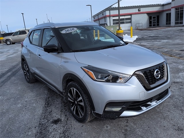 2020 Nissan Kicks SR