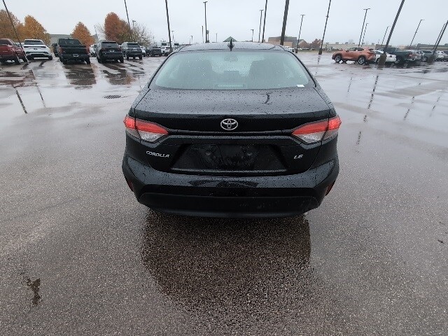 2023 Toyota Corolla LE photo 4