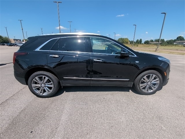 Used 2021 Cadillac XT5 Premium Luxury with VIN 1GYKNCRS4MZ233942 for sale in Evansville, IN