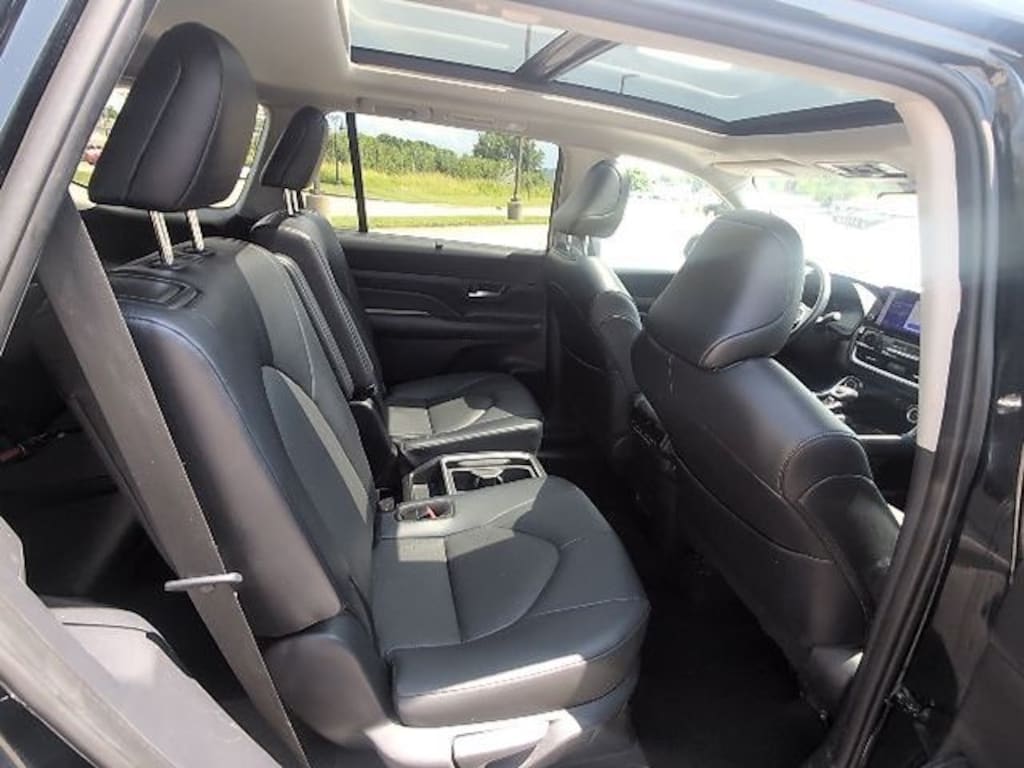 Certified 2025 Toyota Grand Highlander XLE SUV