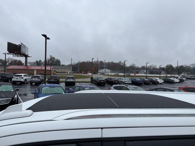 2024 Chevrolet Suburban Premier photo 3