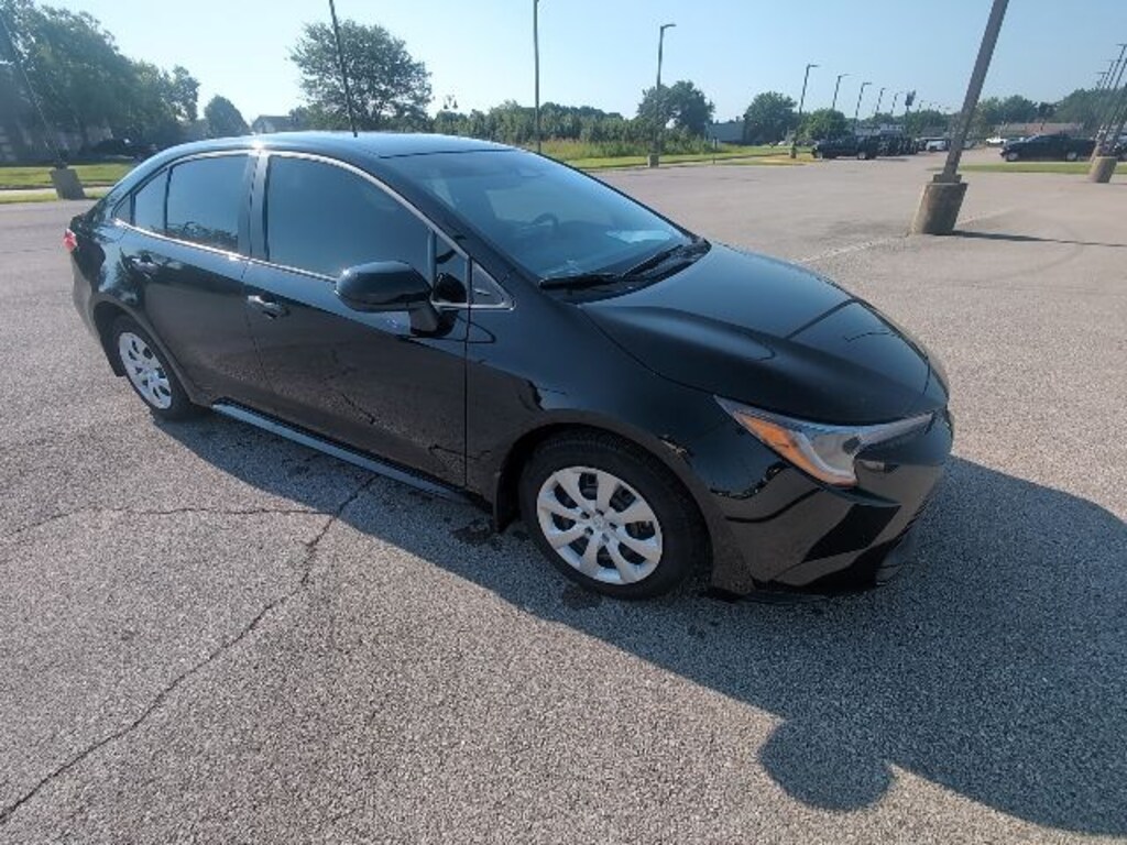 Used 2025 Toyota Corolla LE Sedan