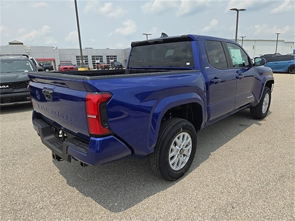New 2025 Toyota Tacoma SR5 Truck Double Cab