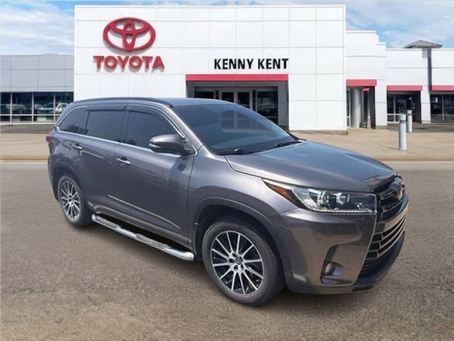 2018 Toyota Highlander SE SUV