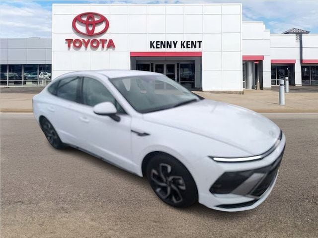2025 Hyundai Sonata SEL's photo