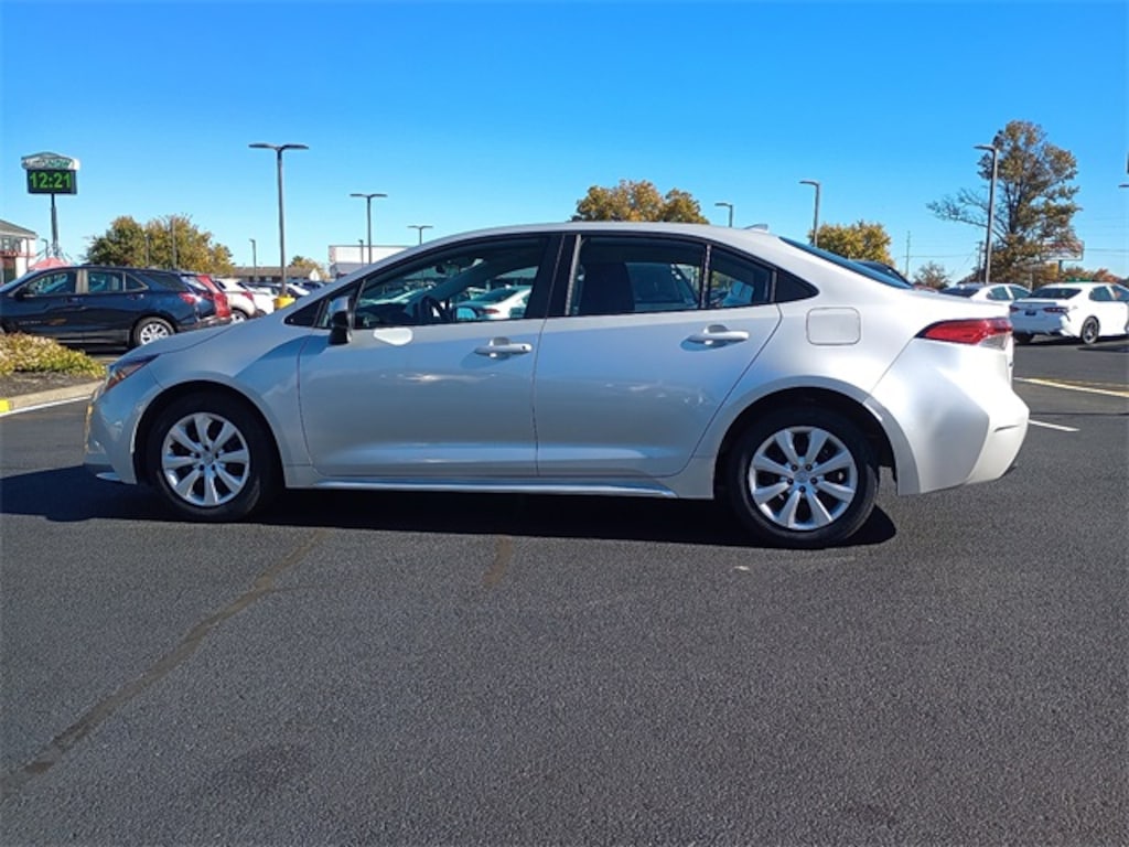 Certified 2024 Toyota Corolla LE Sedan
