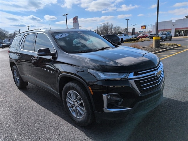 2023 Chevrolet Traverse LT SUV