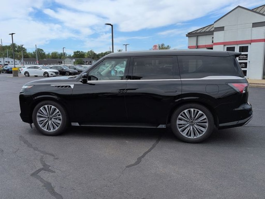 Used 2025 INFINITI QX80 LUXE SUV