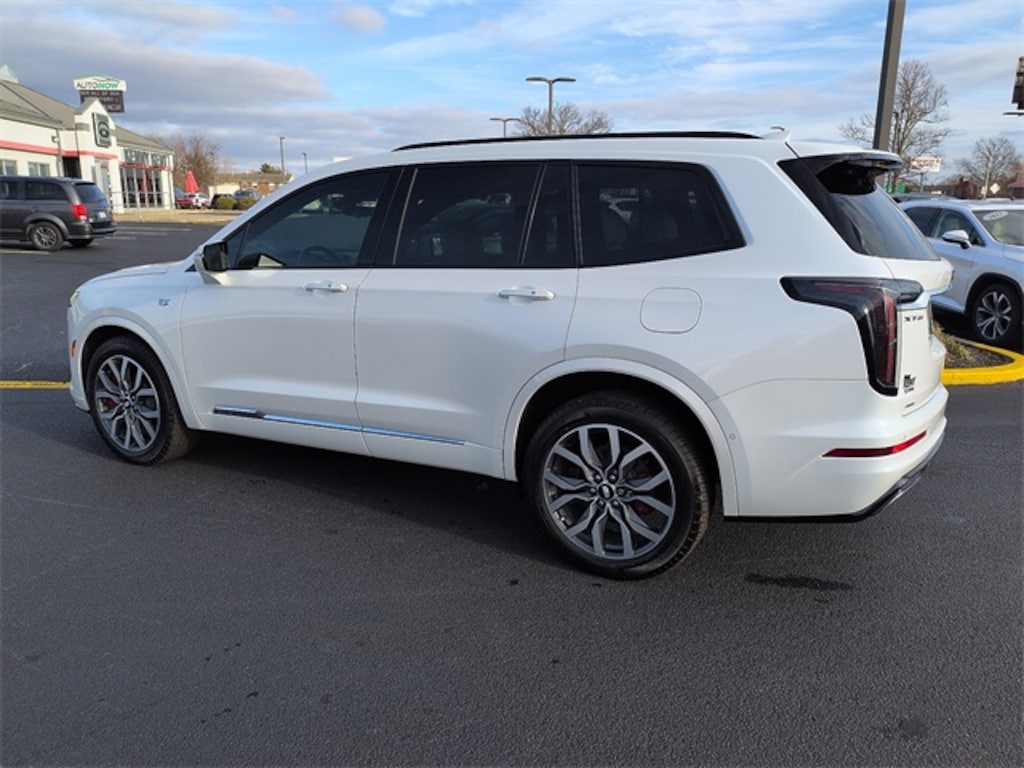 Used 2024 CADILLAC XT6 Sport SUV