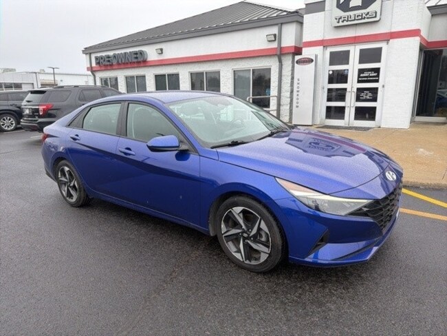 2023 Hyundai Elantra SEL Sedan