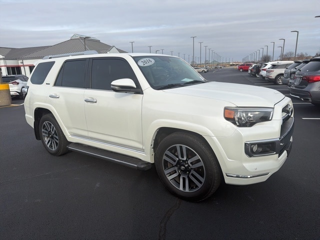 2016 Toyota 4Runner Limited's photo
