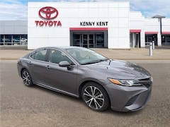2020 Toyota Camry SE Sedan