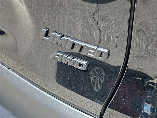 2025 Toyota RAV4 Limited photo 4