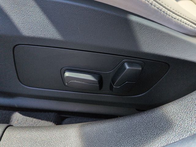 2025 BMW 2 Series M235 - Photo 16