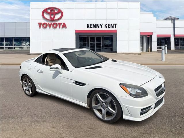 Diamond White Metallic 2015 Mercedes-Benz SLK 250 Convertible Rear-Wheel Drive 7-Speed Automatic