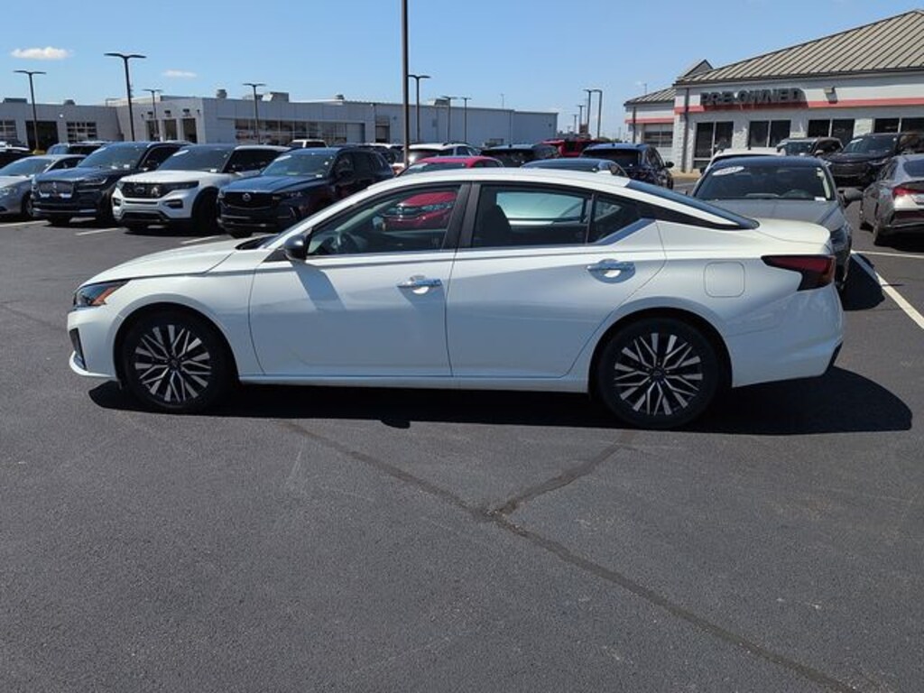 Used 2025 Nissan Altima 2.5 SV Sedan