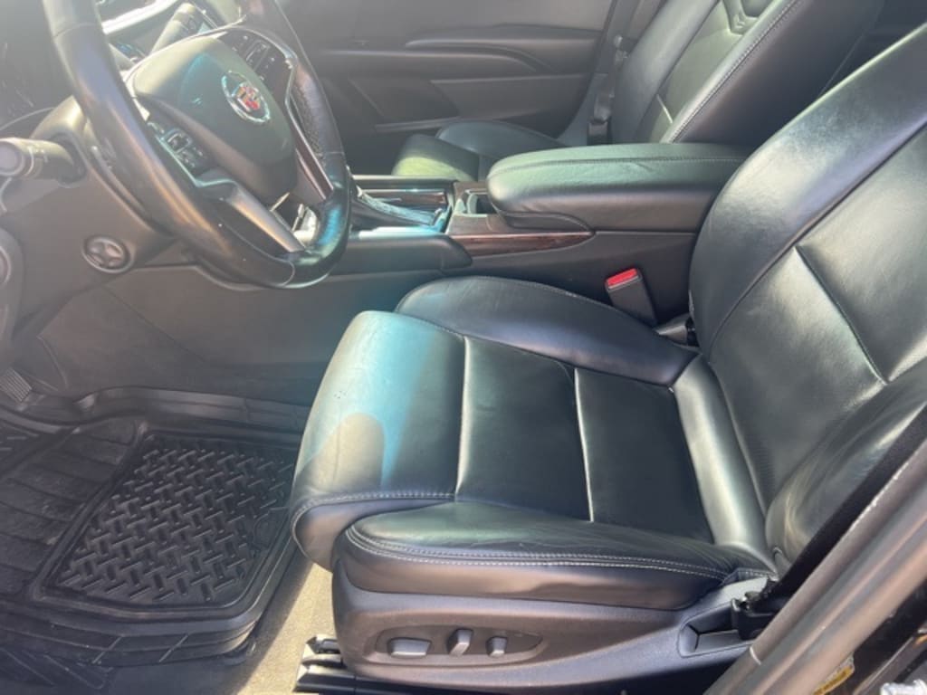 Used 2015 CADILLAC XTS Luxury Sedan