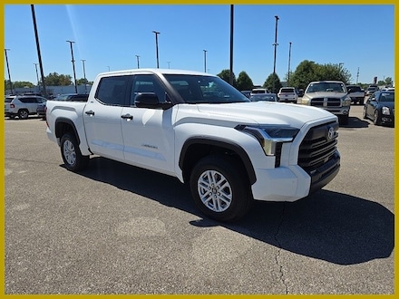 2026 Toyota Tundra SR5 Crew Max