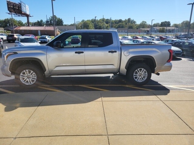 2026 Toyota Tundra SR5 photo 3