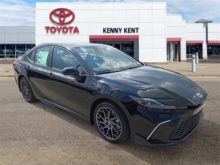 2025 Toyota Camry SE Sedan