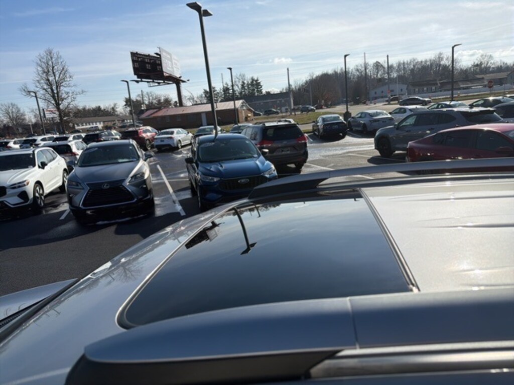 Used 2017 Toyota RAV4 XLE SUV