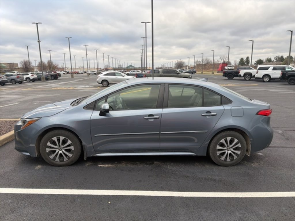 Certified 2022 Toyota Corolla Hybrid LE Sedan