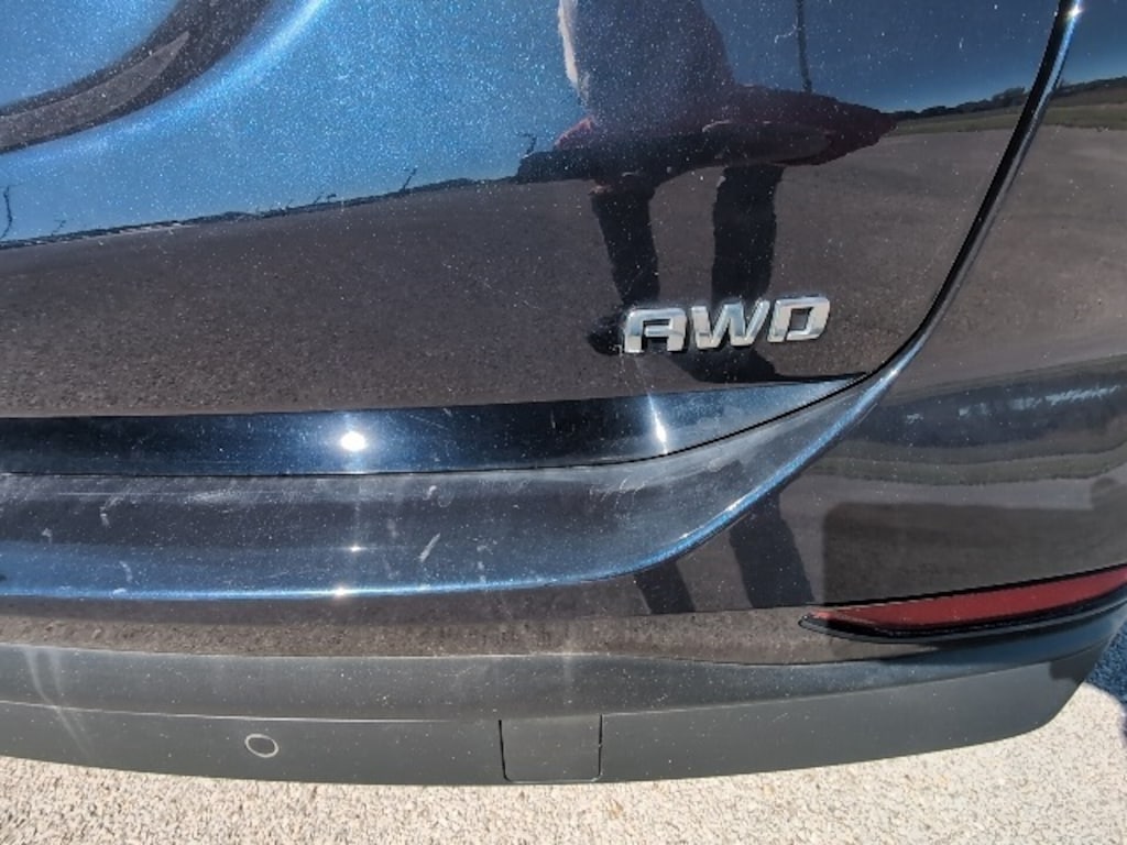 Used 2021 Chevrolet Equinox LS SUV