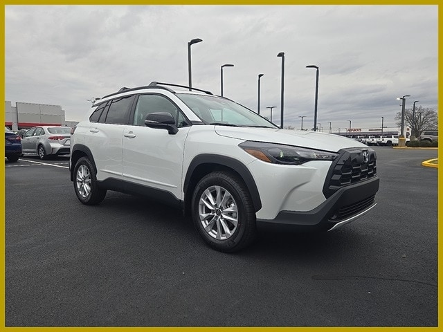 2026 Toyota Corolla Cross LE's photo