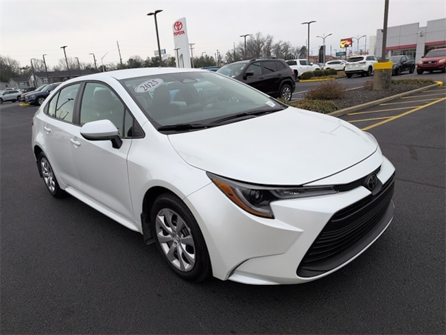 2025 Toyota Corolla LE Sedan