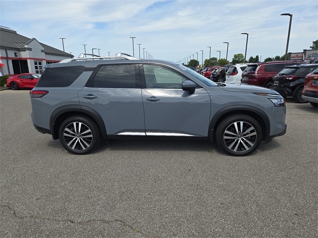 Used 2024 Nissan Pathfinder Platinum with VIN 5N1DR3DJ5RC213836 for sale in Evansville, IN