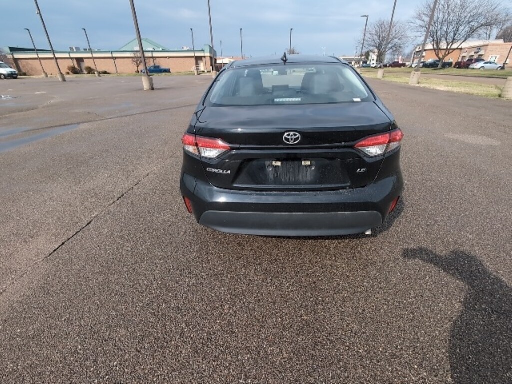 Certified 2025 Toyota Corolla LE Sedan